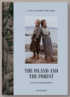 The Island and the Forest: a Knitted Correspondence